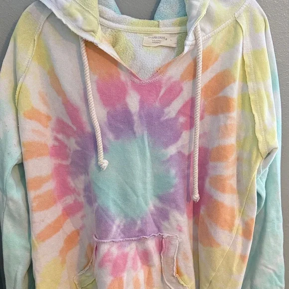 Ocean Drive Multicolor Tie-Dye Hoodie, size L - Picture 3 of 4